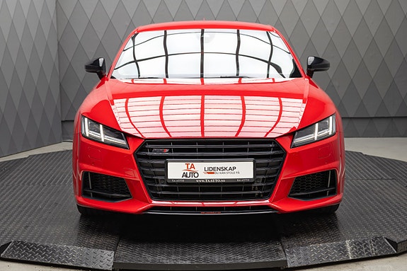 Audi TTS 4 of 30