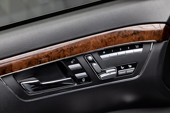 Mercedes-Benz S500 17 of 30