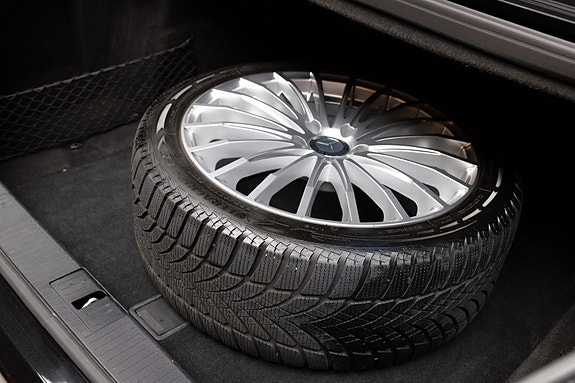 Mercedes-Benz S500 13 of 30