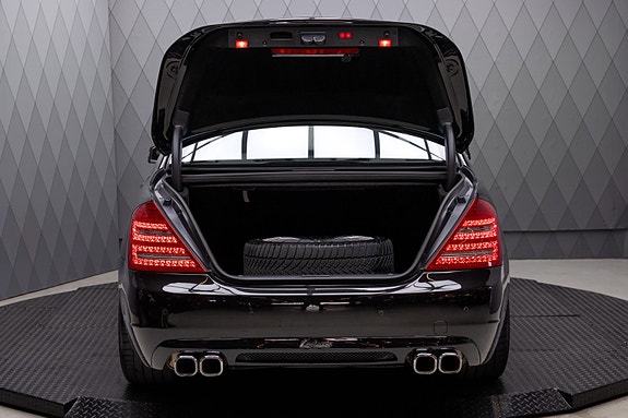 Mercedes-Benz S500 12 of 30
