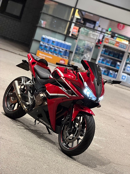 Honda CBR 500 R 2 of 8