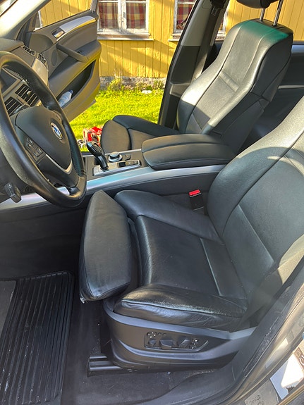 BMW X5 12 of 17
