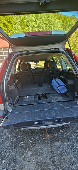 Volvo XC90 5 of 13
