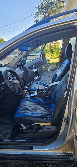 Volvo XC90 8 of 13