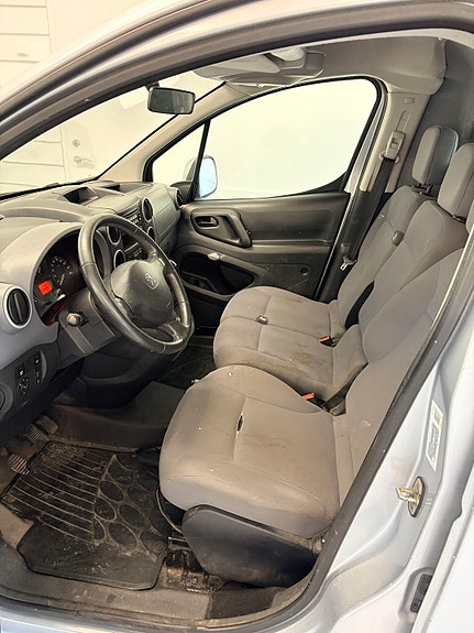 Peugeot Partner 12 of 19