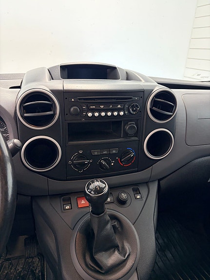 Peugeot Partner 15 of 19
