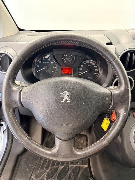 Peugeot Partner 14 of 19