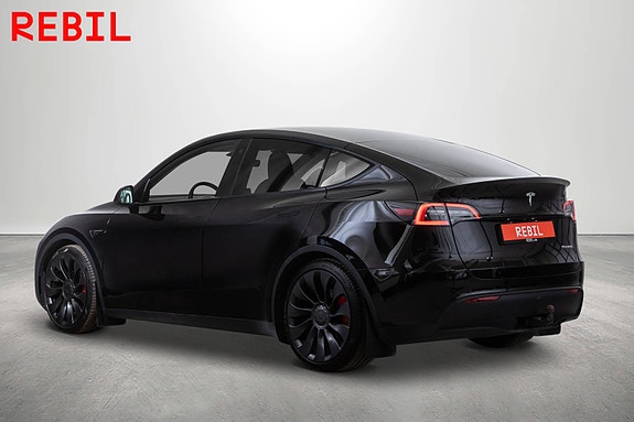 Tesla Model Y 5 of 28