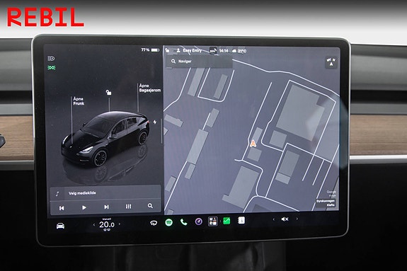 Tesla Model Y 16 of 28