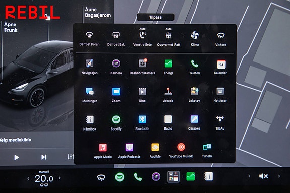 Tesla Model Y 18 of 28