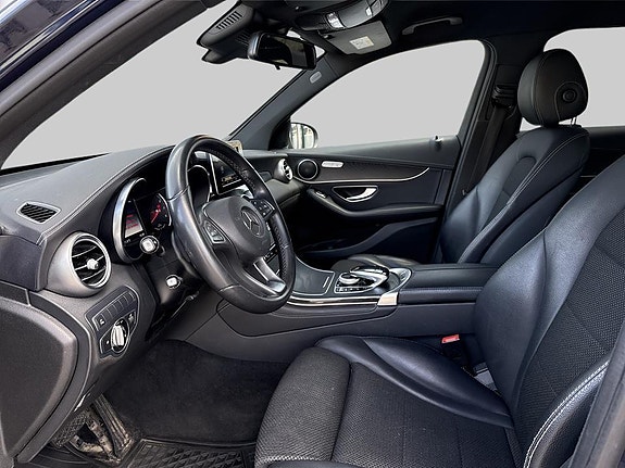 Mercedes-Benz GLC350 e 7 of 15