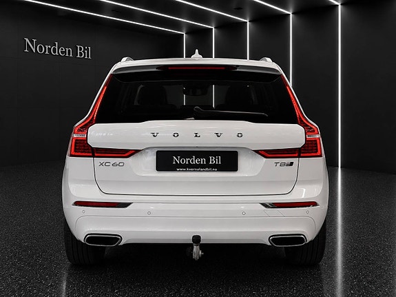 Volvo XC60 5 of 28