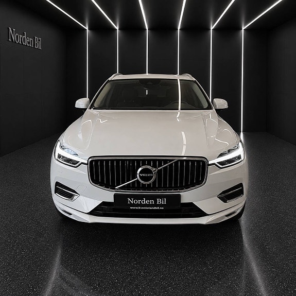 Volvo XC60 2 of 28