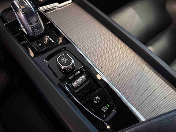 Volvo XC60 22 of 28
