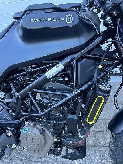 Husqvarna Svartpilen 125 7 of 8