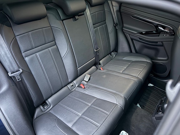 Land Rover Range Rover Evoque 26 of 30