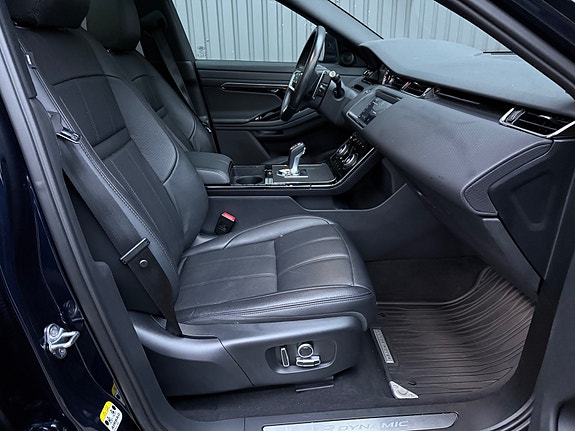 Land Rover Range Rover Evoque 24 of 30