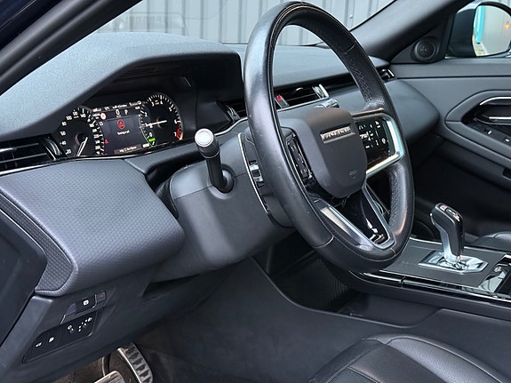 Land Rover Range Rover Evoque 11 of 30