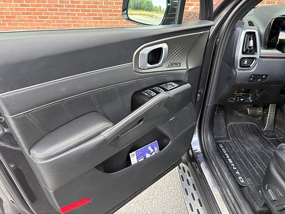 Kia Sorento 11 of 14