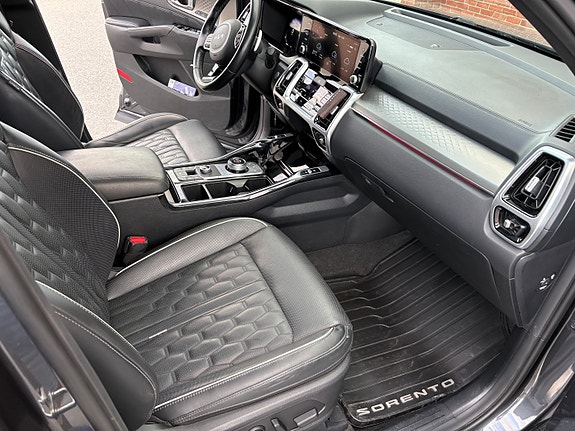 Kia Sorento 14 of 14