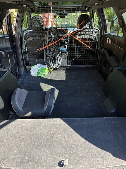 Kia Sorento 8 of 14