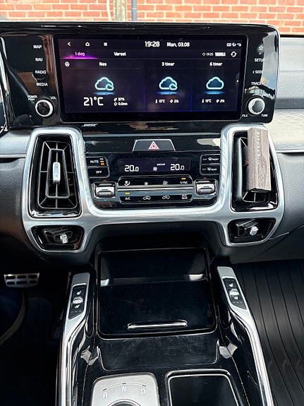 Kia Sorento 9 of 14