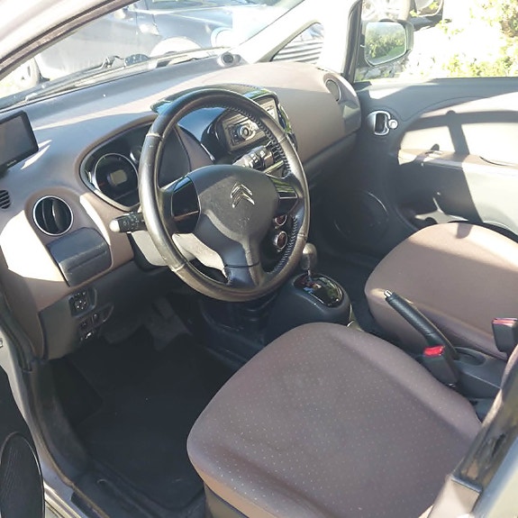 Citroen C-Zero 10 of 16