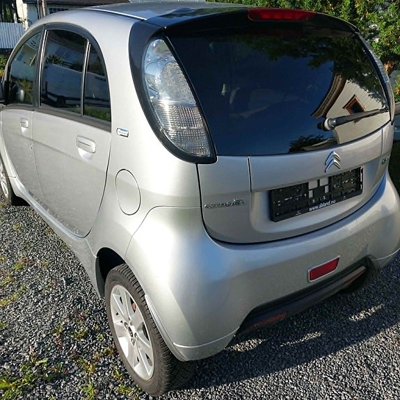 Citroen C-Zero 5 of 16