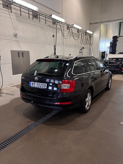 Skoda Octavia 4 of 13