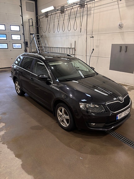 Skoda Octavia 3 of 13