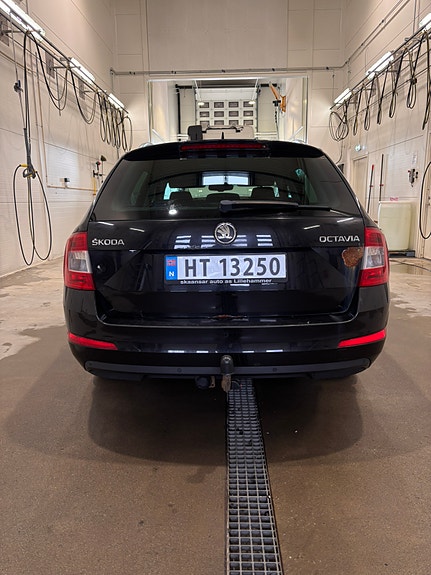 Skoda Octavia 5 of 13