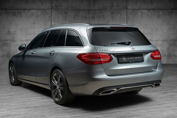 Mercedes-Benz C350 14 of 30