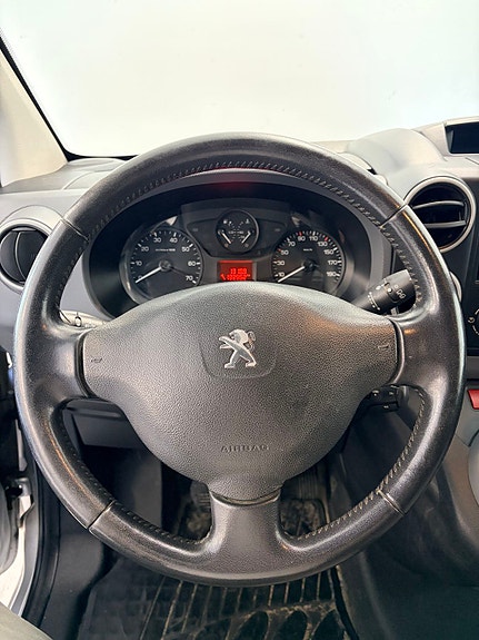 Peugeot Partner 14 of 19