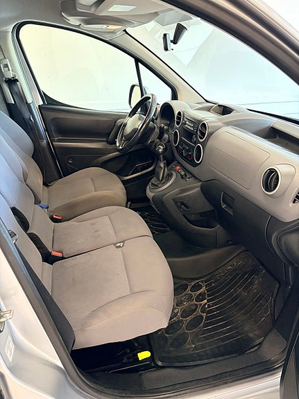 Peugeot Partner 12 of 19