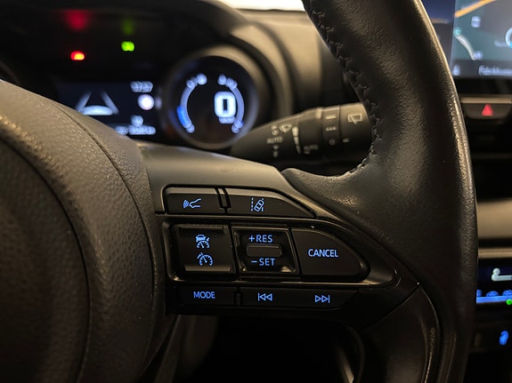 Toyota Yaris 14 of 23