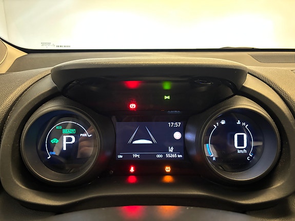 Toyota Yaris 15 of 23