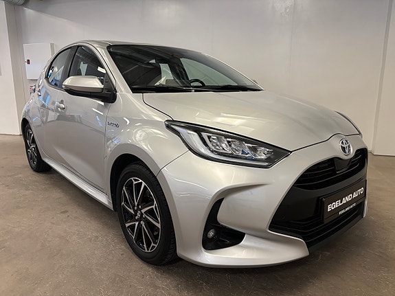 Toyota Yaris 8 of 23