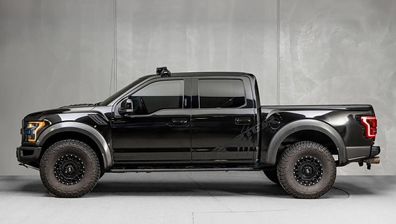 Ford F-150 2 of 20