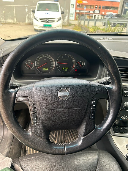 Volvo XC70 5 of 10