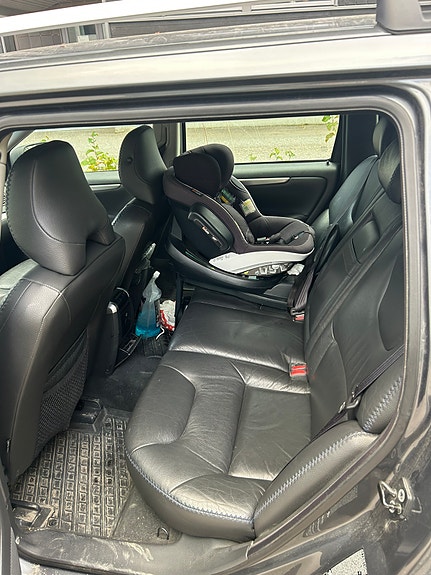 Volvo XC70 7 of 10