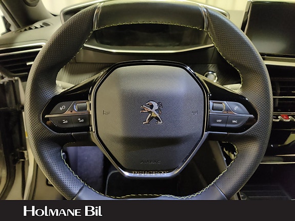 Peugeot 2008 11 of 30