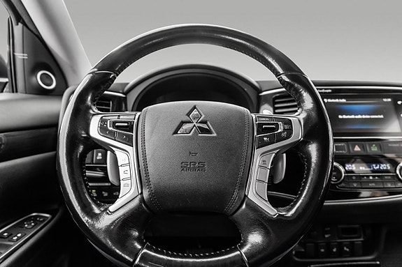 Mitsubishi Outlander 19 of 30