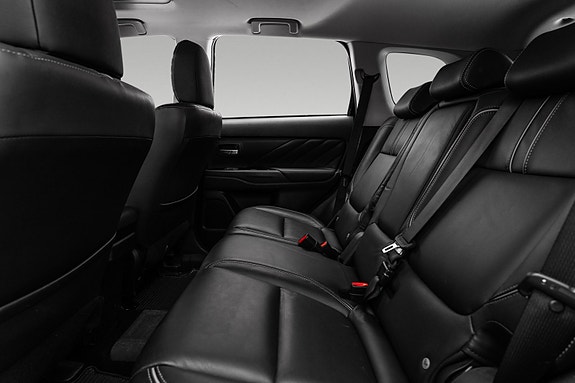Mitsubishi Outlander 14 of 30