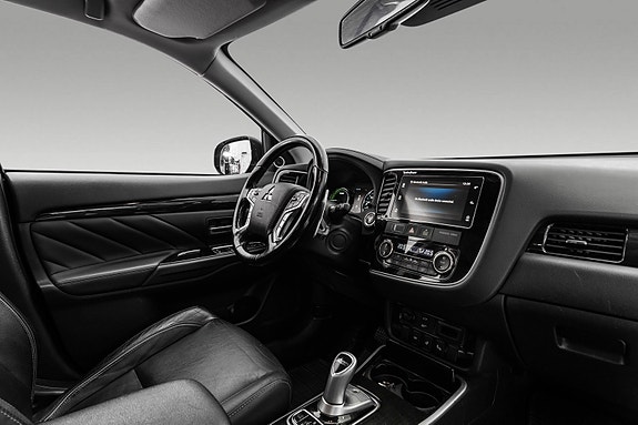 Mitsubishi Outlander 17 of 30