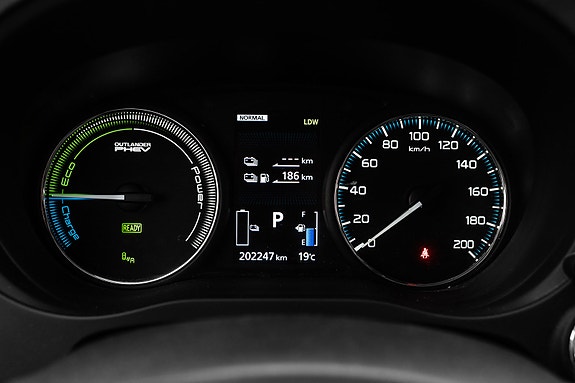 Mitsubishi Outlander 22 of 30