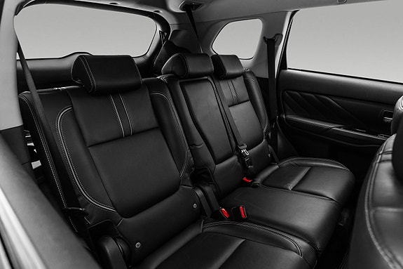 Mitsubishi Outlander 16 of 30