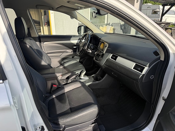 Mitsubishi Outlander 17 of 25
