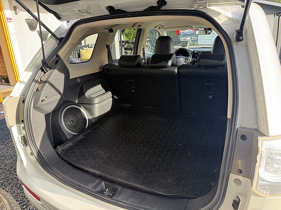 Mitsubishi Outlander 20 of 25