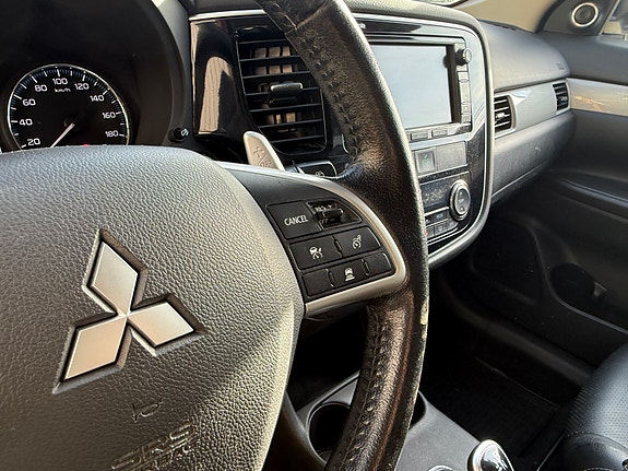 Mitsubishi Outlander 13 of 25