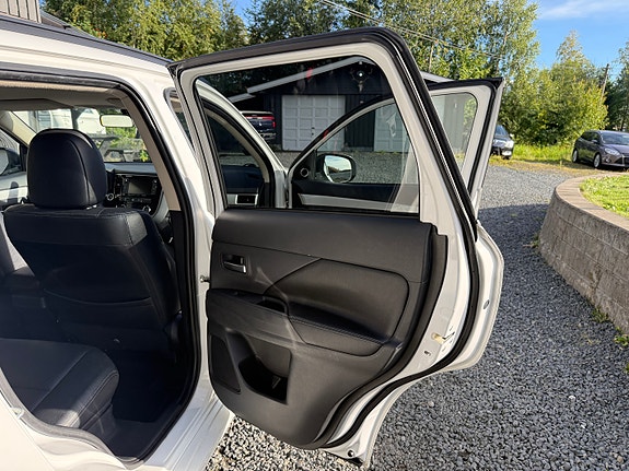 Mitsubishi Outlander 25 of 25